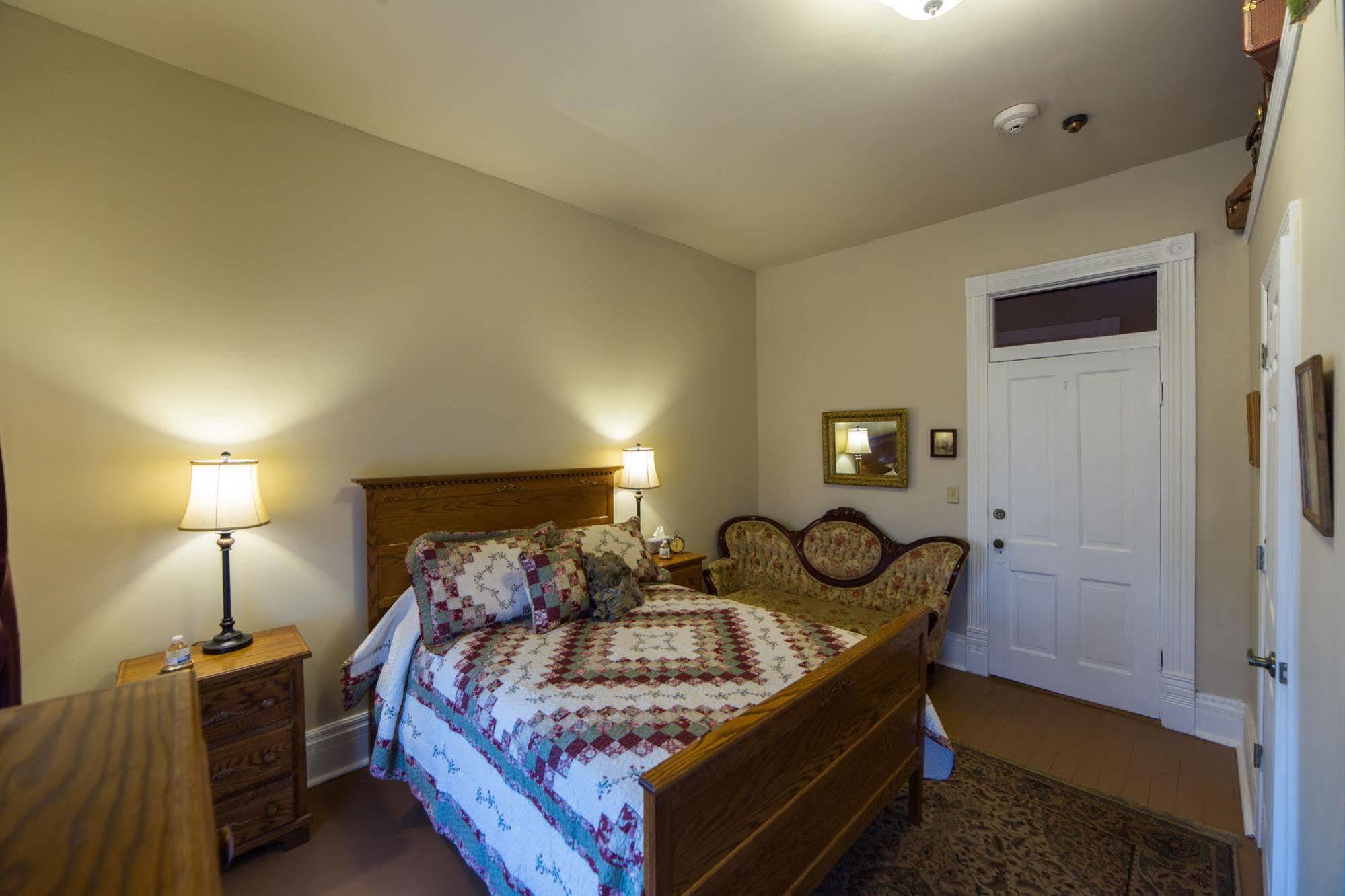 Grand Victorian Inn (Adults Only) Park City Extérieur photo